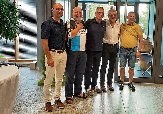 Bürgermeister Waldenburg Sachsen Jörg Götze, Walter Bürgin von Waldenburg CH, Bürgermeister Waldenburg Hohenlohe Bernd Herzog, alt Bürgermeister Waldenburg Sachsen Bernd Pohlers und Gemeinderat Waldenburg CH Daniel Kamber (v. l.) bei der Begr