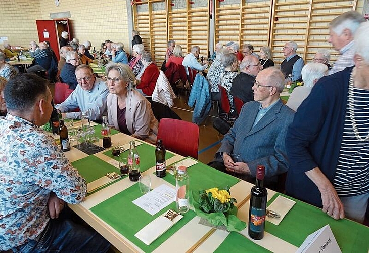 Charlotte Gaugler, Lampenbergs Gemeindepräsidentin (Mitte links).Fotos: zvg