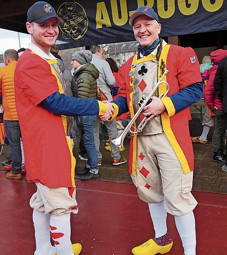 Präsident André Minder mit Gründungsmitglied Daniel Beutler.
