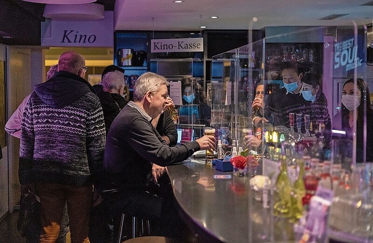 Das Kino war sehr gut besucht.
