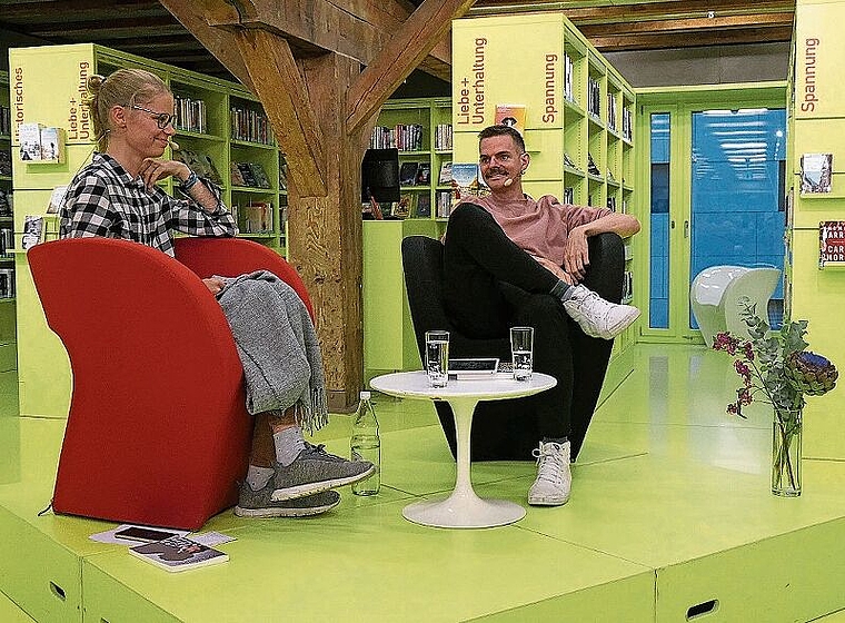 Selina Vögtlin mit Essstörung und Robin Rehmann mit Colitis Ulcerosa erzählen offen über den Umgang mit ihren Krankheiten.Foto: U. Handschin