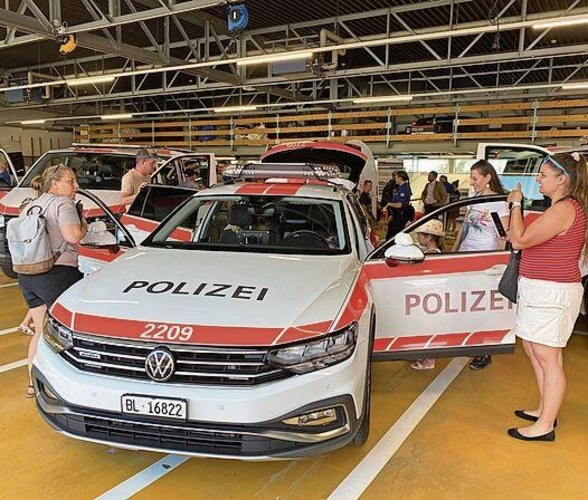 Die bekannten Polizeiautos erfreuten sich grosser Beliebtheit.