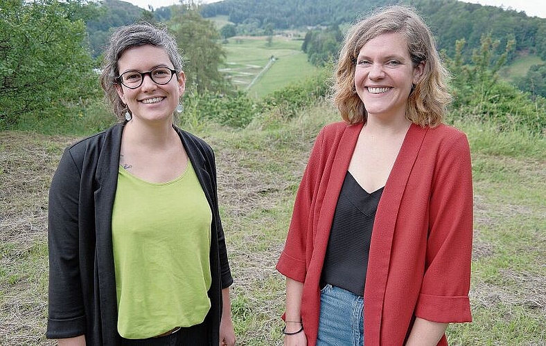 Linda Jucker (l.) Geschäftsführerin seit 1. Juli 2021 und Rebekka Ebneter, Marketing und Kommunikation. Foto: E. Gysin
