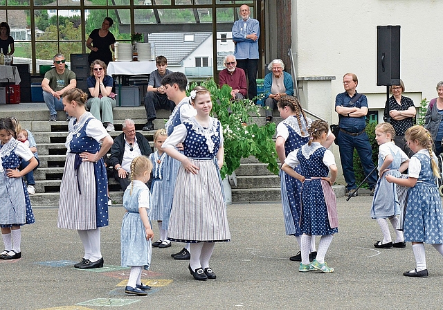 Das Tanzen ist bei der Jugend wieder beliebt. 
