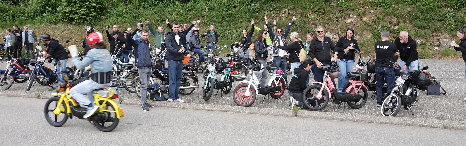 320 Töfflibuebe und -meitli nahmen am 10. Töffli-GP teil.Fotos: B. Eglin