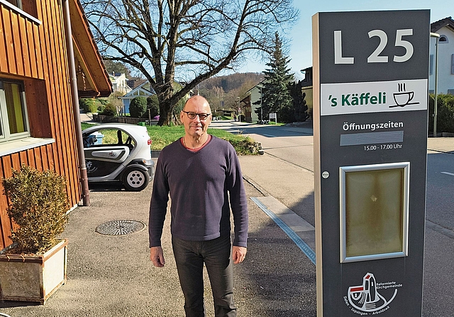 Roland Durst verlässt die reformierte Kirchgemeinde ZLA und das Pfarrhaus in Lupsingen – was er am meisten vermissen wird, sind die Menschen. Foto: M. Schaffner