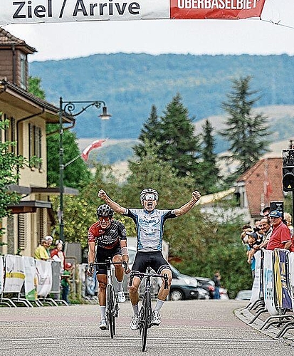 Sieg im Sprint für Wanja Russenberger.