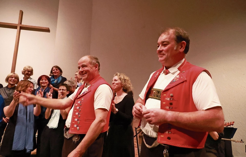 Verstärkung durch Martin und Johannes Verstärkung durch Martin und Johannes