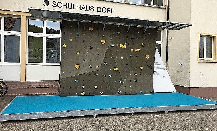 Die Mobile Boulderanlage ist eines der Top-Sportangebote im Baselbiet. Foto: W. Wenger