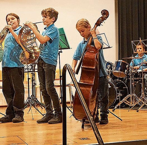 Hohe Konzentration bei den Mini-Harmonix.