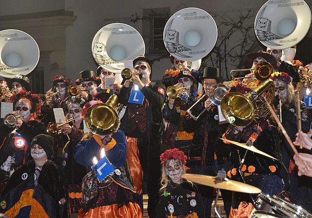 Die Gugge «Guggä-Rugger» aus Buus spielte sich in die Herzen der Zuschauer.