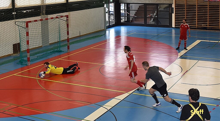 Neben Volleyball und Basketball stand auch Fussball auf dem Programm. Foto: zVg