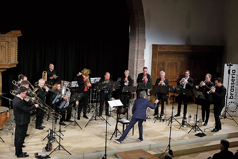 Elegantes Dirigat, Kammermusikalität und symphonischer Klang: «Brasseria».Foto: T. Brunnschweiler