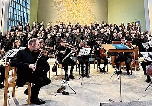 Ein beeindruckendes Zusammenspiel von Chor und Orchester vor vollbesetzten Rängen in Gelterkinden. 