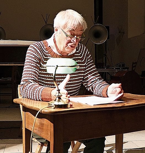 Ueli Jäggi liest den «Räuber».