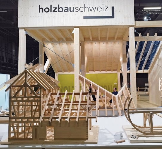 Lehrlingsarbeiten bei Holzbau Schweiz.