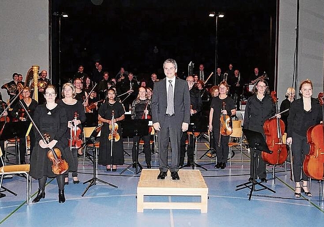 Das Orchester Liestal bedankt sich beim Publikum. Foto: B. Eglin