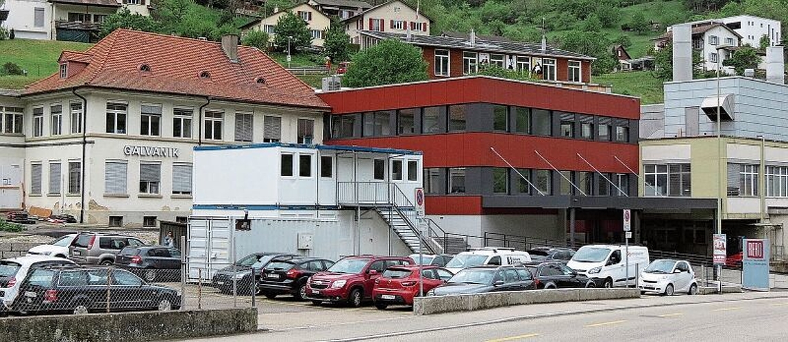 Seit fast 140 Jahren ein erfolgreiches Unternehmen in Galvanik, Eloxieren und Elektropolieren.Fotos: S. Van Riemsdijk

