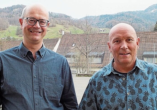 Der Leiter der Jugendband Föiflibertal, Reto Vogt (l.), und Andreas Jörin blicken zuversichtlich in die Zukunft. Fotos: W. Wenger
