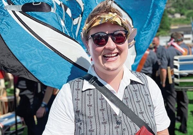 Rahel Bischofberger, strahlende Schweizermeisterin unter der HCF-Fahne.Foto:  HP. Thommen