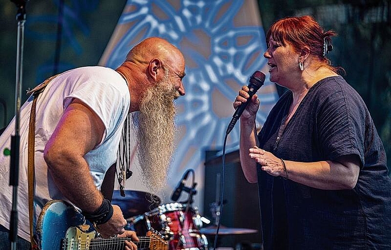 Phipu Gerber mit Manu Hartmann.