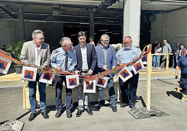 Oliver Faschian, Werner Stampfli, Reto Tschudin, Tobias Pflugshaupt-Trösch und Roger Salathe bei der offiziellen Eröffnung (v. l.).