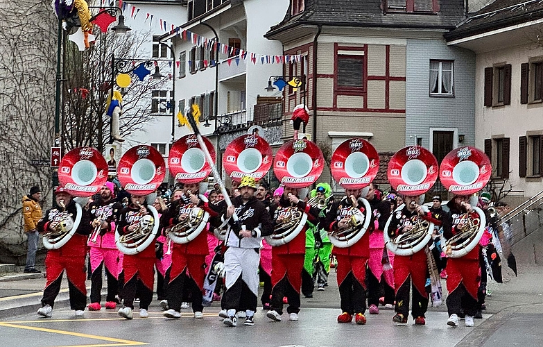 Marsch der «Büchelgrübler» Zunzgen zum Cherus-Start in Gelterkinden.Foto: zVg
