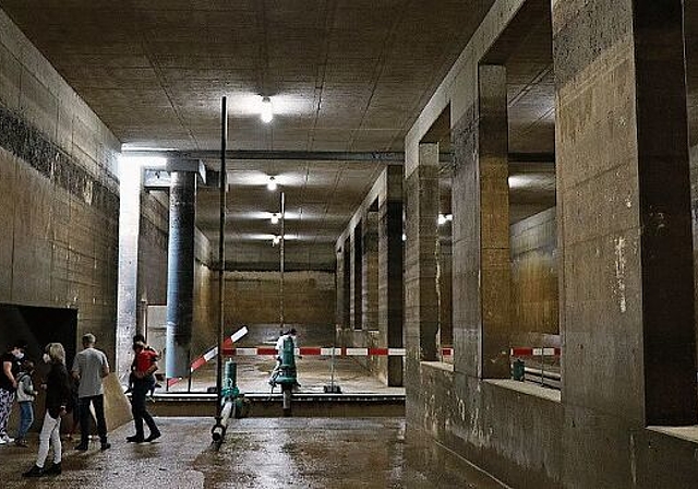 Am Samstag konnte das Mischwasserbecken besichtigt werden.  Fotos: M. Schaffner