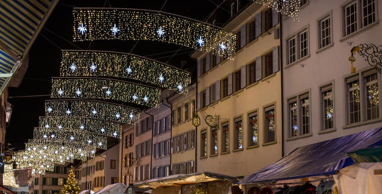 Weihnachtsbeleuchtung im Stedtli Liestal. Foto: M. Herrmann (Ausschnitt: ObZ)