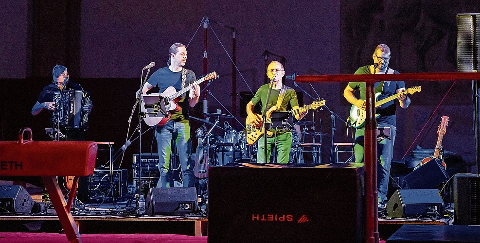 The Revatos spielten zum ersten Mal am Soul of Gym.