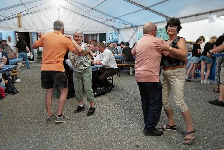 Ein Tänzchen gehört dazu.