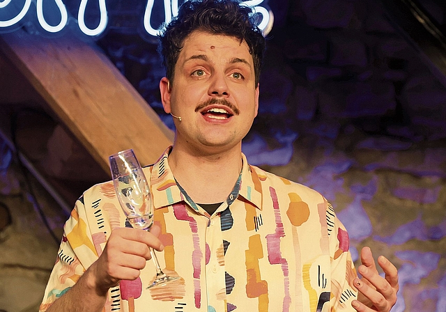 Dominik Muheim erzählt seine Geschichten Fotos: B. Eglin