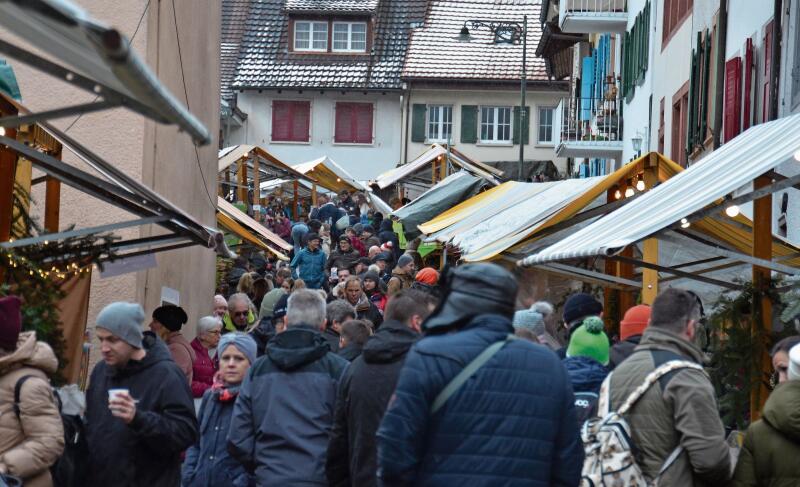 Im «Noodleberg» herrschte emsiges Markttreiben. Fotos: B. Reinhard