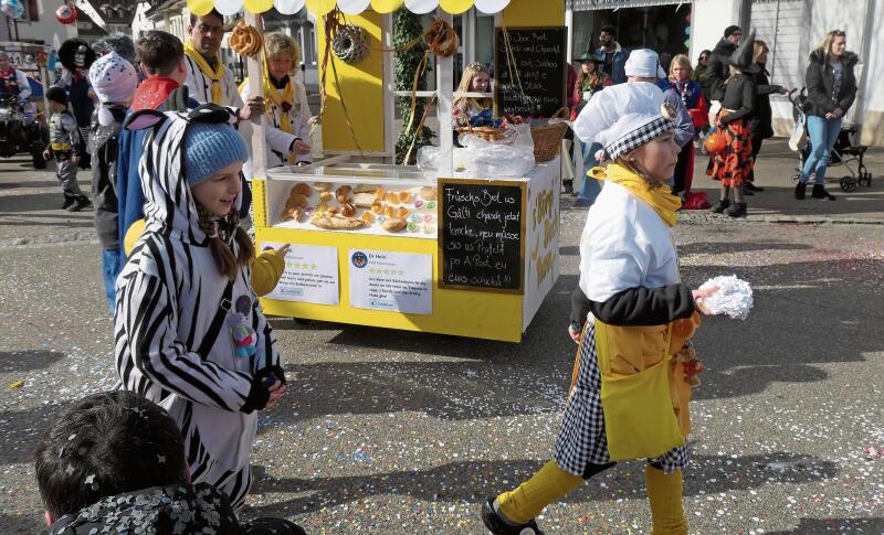 Die Gelterkinder Luuser Rueche würdigten die leider inzwischen geschlossene Bäckerei Bürgin.