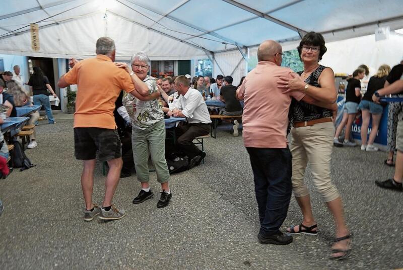 Ein Tänzchen gehört dazu.