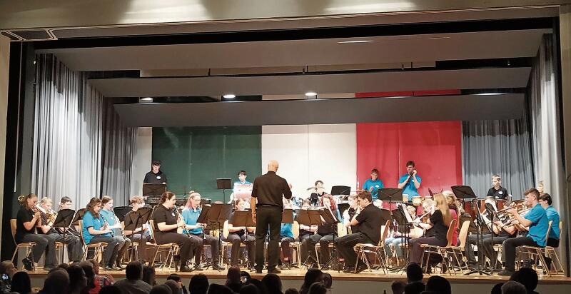 Die Massed Band mit Dirigent Reto Vogt rundete den Konzertabend mit klangvollen Werken ab.
