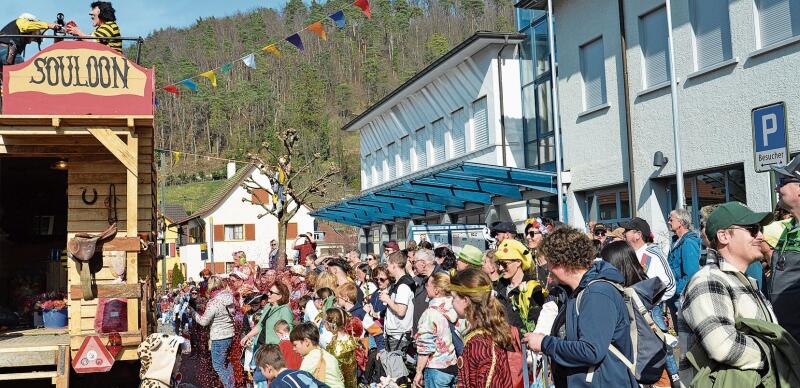 Die Ochsespüeler aus Niederdorf hatten viel zu tun.Fotos: B. Reinhard