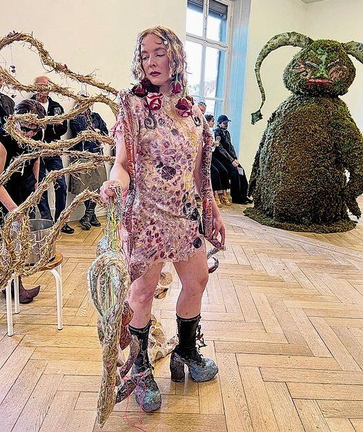 Livia Rita bei der Eröffnungsperformance.