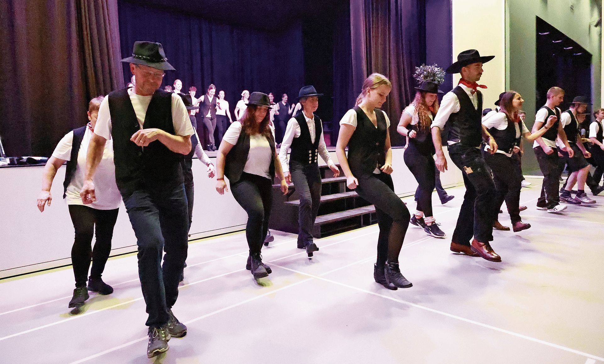 Tanzfreudige Rünenberger Tanzfreudige Rünenberger