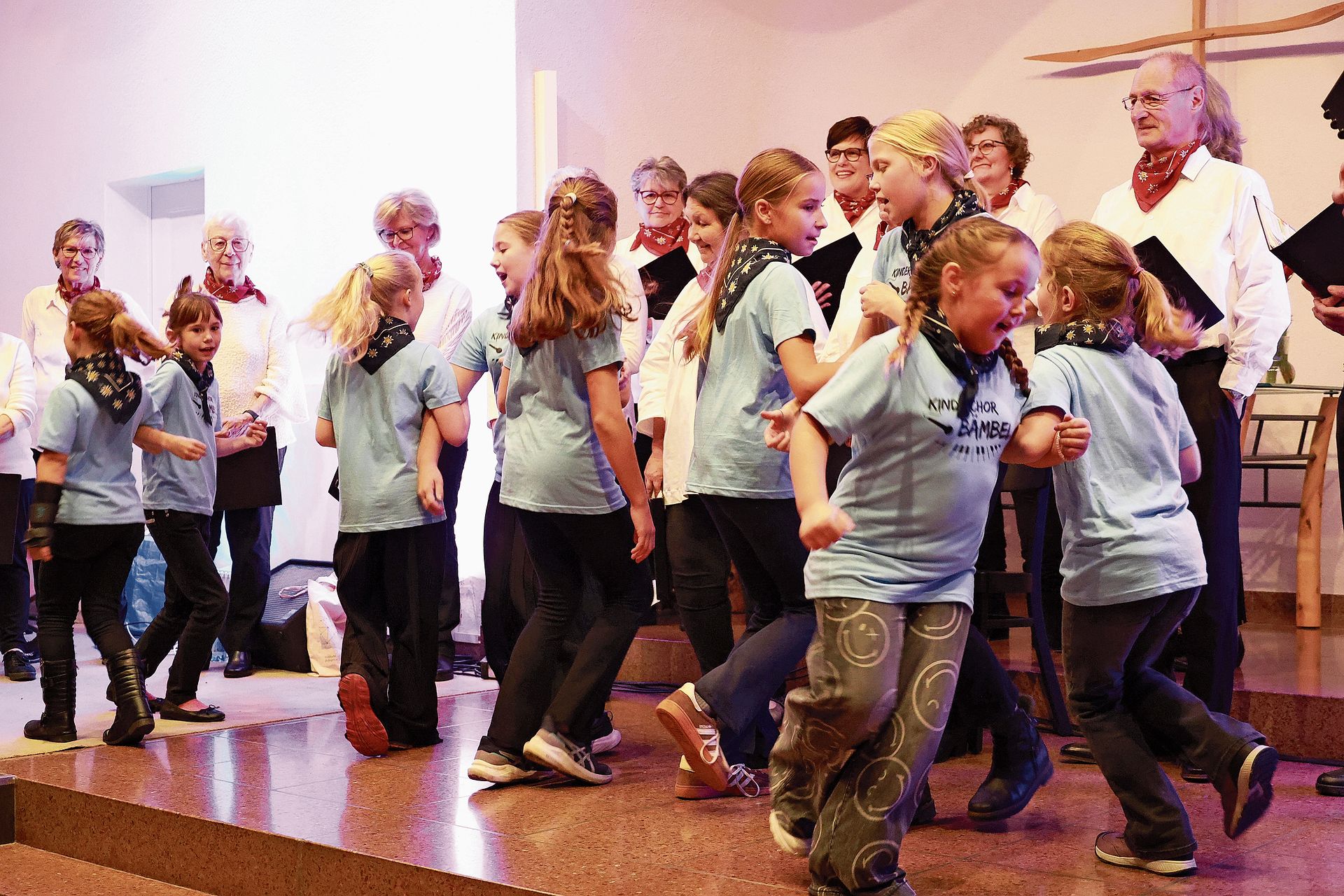 Tanzeinlage des Bennwiler Kinderchors. 