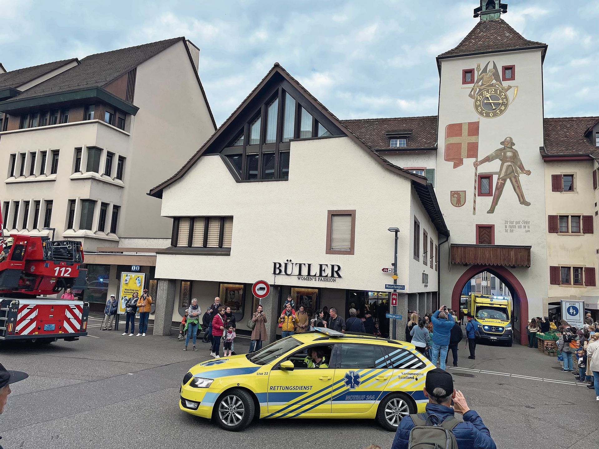 Momentaufnahme vom grossen Defilee durch Liestal.Fotos: M. Stöcklin