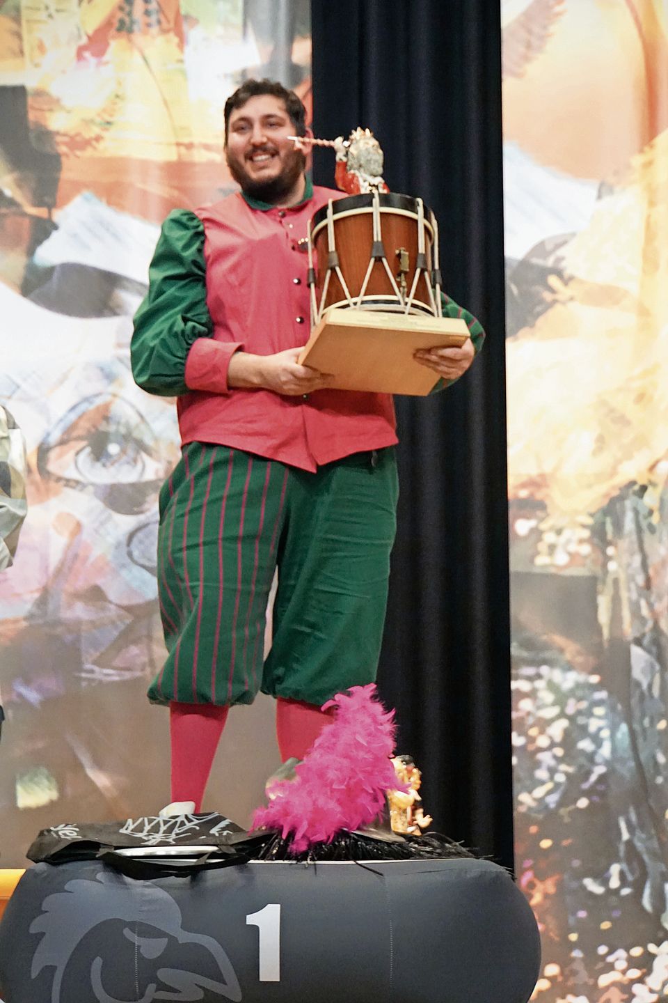 Trommelkönig wurde Raphael Pfister von der Rotstab-Clique. 