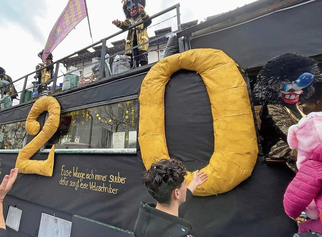 «Freeride Rueche» feiern ihr 20-Jahr-Jubiläum. «Freeride Rueche» feiern ihr 20-Jahr-Jubiläum.