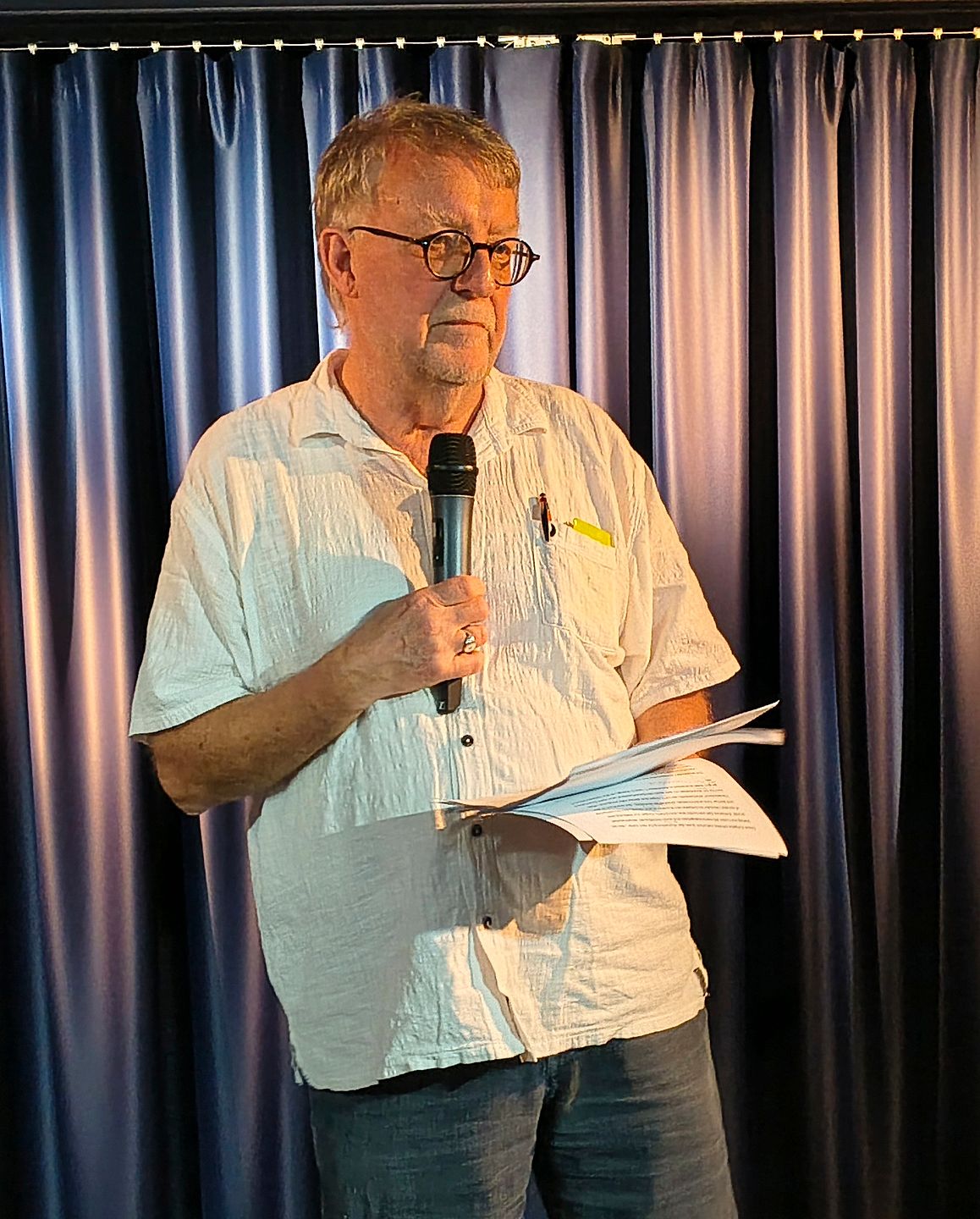 Der Kurator: Dominik Wunderlin. 