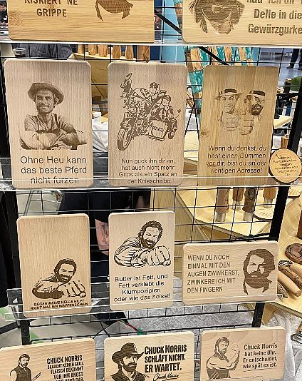 Chuck Norris darf natürlich auch nicht fehlen. Chuck Norris darf natürlich auch nicht fehlen.