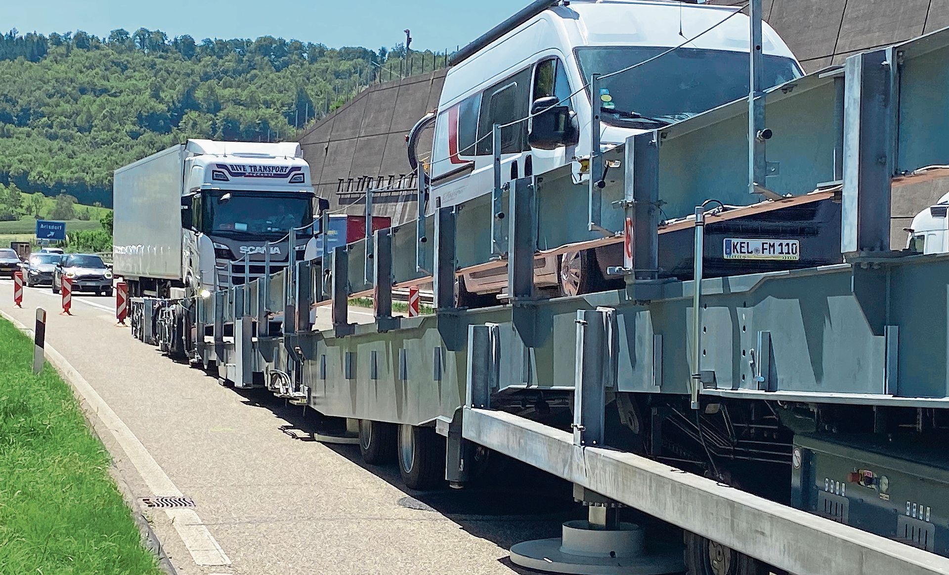 Die «ASTRA-Bridge» kann mit 60 Stundenkilometern, auch vonLastwagen, befahren werden. Die «ASTRA-Bridge» kann mit 60 Stundenkilometern, auch vonLastwagen, befahren werden.