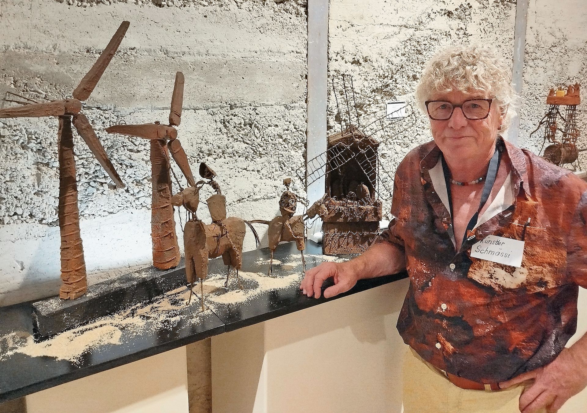 Urs Schmassmann vor seinem unverkäuflichen Lieblingsobjekt Don Quichotte. Urs Schmassmann vor seinem unverkäuflichen Lieblingsobjekt Don Quichotte.