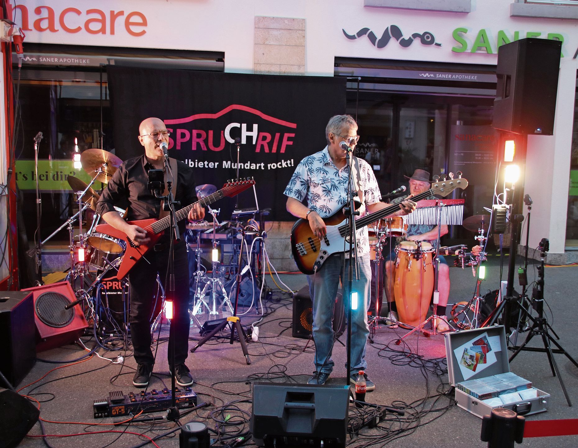 Vorpremiere mit der Mundartrockband Spruchrif. Vorpremiere mit der Mundartrockband Spruchrif.