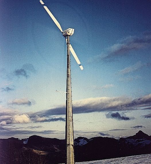 Die Mutter aller Windkraftanlagen auf dem Sool. Foto: zVg