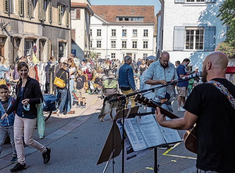 Musikalische Untermalung des Flohmarktes.Fotos: Michael Herrmann